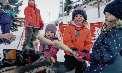 kinder-geburtstag-mit-thema-hexe-im-winter-hexenwasser-skiwelt-soell-3-5