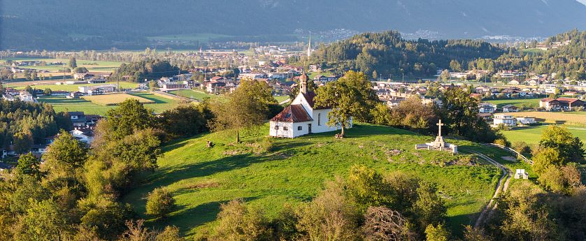 kirchlbichl-in-kitzbueheler-alpen-im-sommer-2