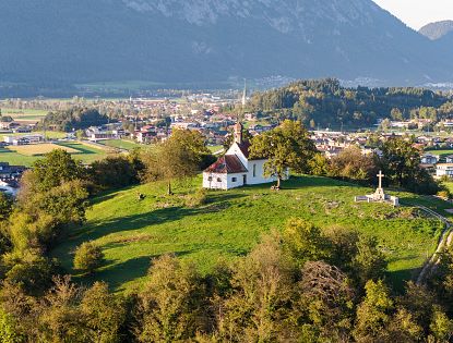 kirchlbichl-in-kitzbueheler-alpen-im-sommer-4