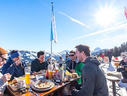 mens-day-maenner-aktion-skipass-tageskarte-in-skiwelt-wilder-kaiser-brixental-15