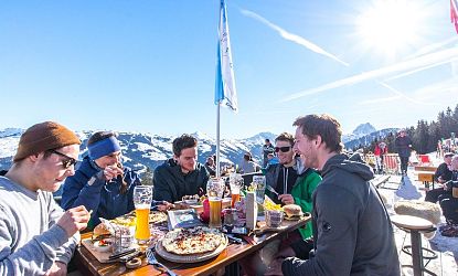 mens-day-maenner-aktion-skipass-tageskarte-in-skiwelt-wilder-kaiser-brixental-5