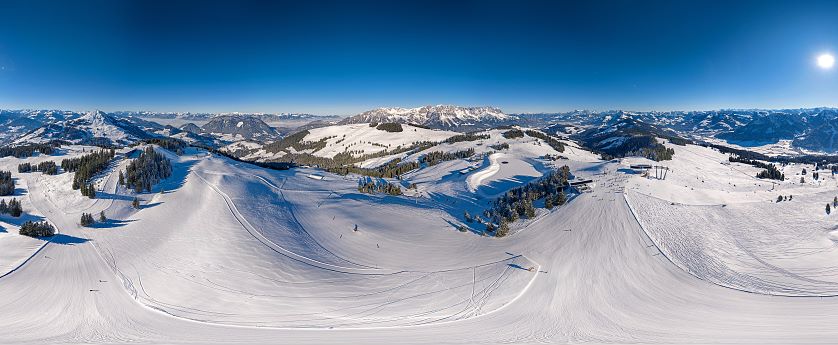 panorama-winter-piste-gipfel-hohe-salve-in-soell-in-skiwelt-wilder-kaiser-brixental-1-2