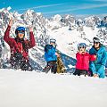 piste-skiurlaub-mit-der-familie-familienurlaub-im-winter-im-schnee-oesterreich-tirol-3