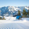 pistenverhaeltnisse-frisch-praeparierte-pisten-mit-blick-zum-wilden-kaiser-in-skiwelt-wilder-kaiser-brixental-3