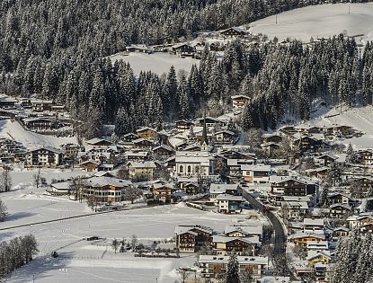 scheffau-ortszentrum-im-winter-4