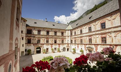 schloss-burg-tratzberg-tirol-bonuspartner-ermaessigung-erlebniscard-kooperation-skiwelt-6-5