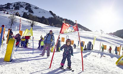 skiwelt-wilder-kaiser-brixental-bunt-winter-skischule-hexenkinderland-kinder-16