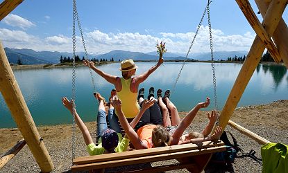 speicherteich-speichersee-hohe-salve-im-sommer-in-hopfgarten-skiwelt-wilder-kaiser-brixental-5