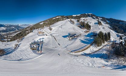 winterwanderung-mittelstation-salvenbahn-zur-salvenalm-oder-tenner-stadl-in-hopfgarten-skiwelt-5